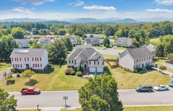 632 Castleridge Rd, Vinton, VA 24179