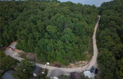 Moss Hollow Lane, Camdenton, MO 65020