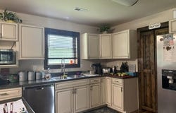 15402 State Highway B, Higbee, MO 65257