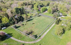Upton Road, Bath, MI 48808