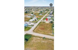 923 NW 7th Place, Cape Coral, FL 33993