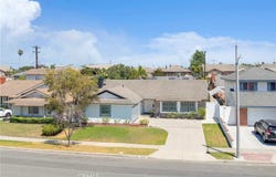 10462 Christopher St., Cypress, CA 90630