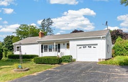 17 Chapel Street, Gardner, MA 01440