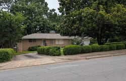 7023 W Markham, Little Rock, AR 72205