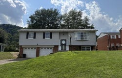 164 E Cove Ave, Wheeling, WV 26003
