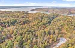 Crestwood Dr, Waverly, TN 37185