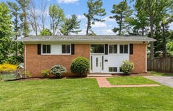 924 WASHINGTON AVE, WAYNESBORO, VA 22980