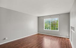 1870 MIDDLEBURY Drive, Aurora, IL 60503