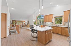 1478 Violet Lane, Eagan, MN 55122
