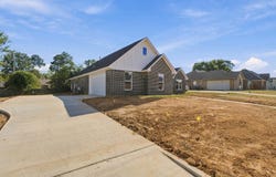 152 Corley Cir., Wake Village, TX 75501
