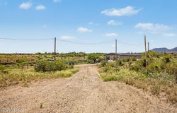 15701 S Empire Road, Benson, AZ 85602