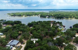 106 Lowe Drive, Mabank, TX 75156