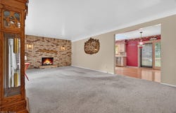 1164 Edgecliff Drive, Bedford, OH 44146