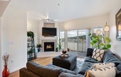15465 SW SPARROW Loop, Beaverton, OR 97007
