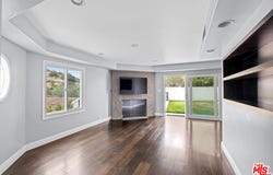 1759 N Beverly Dr, Beverly Hills, CA 90210