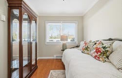 40 W 4 St, Patchogue, NY 11772