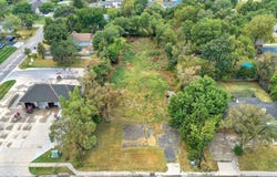 545 N Andover Rd, Andover, KS 67002
