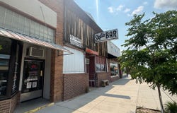 152 N Main St, Valentine, NE 69201