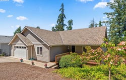 7260 GLACIER Dr, Springfield, OR 97478