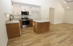 512 E Sunshine Drive, Mountain Grove, MO 65711