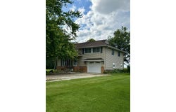 24902 Maple Street, Oran, IA 50664