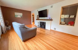 81 4th Avenue N, Wahpeton, ND 58075