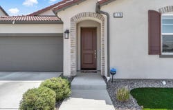 1178 Pinnacle Drive W, Madera, CA 93636