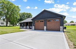 1301 W 4th Street, Cameron, MO 64429