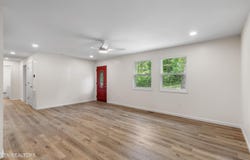 410 W Hemlock St, LaFollette, TN 37766