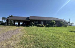 2178 Link Rd, Waldron, AR 72958