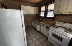 1914 S 19th Avenue, Maywood, IL 60153