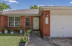 1313 Laurelleaf Dr, Pflugerville, TX 78660
