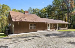51 SARAH Lane, BASYE, VA 22810