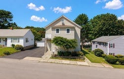 74 California St, Fall River, MA 02723