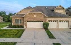 12876 Rosa Lane, Lemont, IL 60439