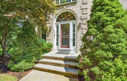 66 Medway St, Norfolk, MA 02056