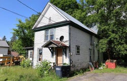 47 S Pearl St, Malone, NY 12953