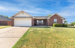 1141 Morgan Haley Lane, Springdale, AR 72764