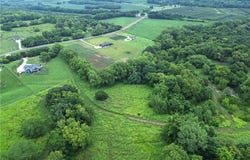 21201 E Blue Mills Road, Independence, MO 64058