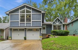 6500 N Jarboe Street, Kansas City, MO 64118