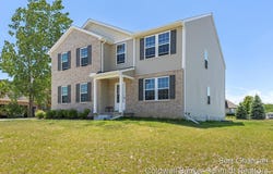8376 N OAKS COURT, GRAND BLANC, MI 48439