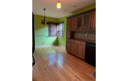 207-20 43rd Ave, Bayside, NY 11361