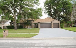 2106 WHITLOCK Place, DOVER, FL 33527