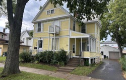 1130 Vine St, La Crosse, WI 54601