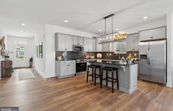 11 NUTHATCH DR., GETTYSBURG, PA 17325