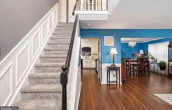 16 JERRYS Drive, BURLINGTON, NJ 08016