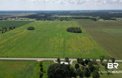 01 Gardner Road, Elberta, AL 36530