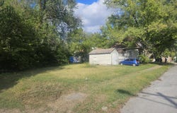 447 S New, Springfield, MO 65806