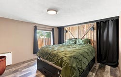 129 S Pine St, Rockford, WA 99030