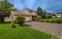 10 Devonshire Road, Parlin, NJ 08859
